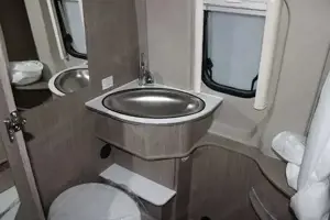 Pössl Roadcruiser B Kastenwagen   Camper   Wohnmobil Bild 7