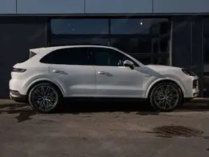 Porsche Cayenne Bild 7