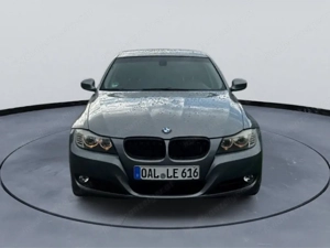 BMW 3er E90 | 125 kW | 2009 | Austauschmotor | AHK | 8-fach bereift Bild 3