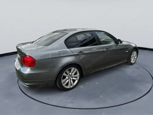 BMW 3er E90 | 125 kW | 2009 | Austauschmotor | AHK | 8-fach bereift Bild 4