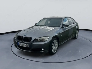 BMW 3er E90 | 125 kW | 2009 | Austauschmotor | AHK | 8-fach bereift Bild 2