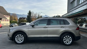 Volkswagen Tiguan 2.0 TDI Comfortline DSG *1.BESITZ *61.000KM *AHK Bild 3