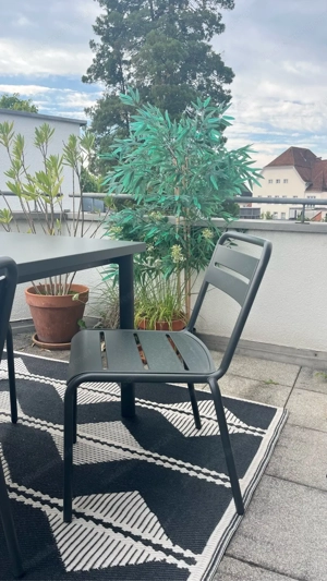 Gartentisch und 4 Stühle Bild 3