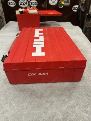 Hilti DX-Gerät  Typ A 41  Bild 2