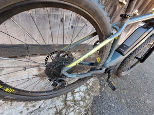 E-Bike Cube MTB Bild 3