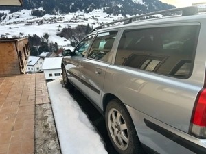 Verkaufe für Export Volvo V70 Bild 2