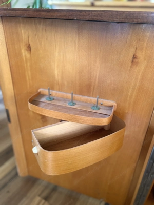 Vintage mechanische Nähmaschine im Schrank   Made in Germany (Dresden) Bild 8