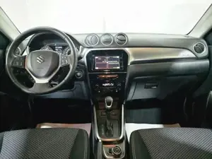 Suzuki Vitara Bild 8