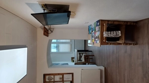 In Fußach, Vorarlberg, steht eine möblierte Einzimmerwohnung zur Verfügung. Als Mietkaution sind 850 Bild 3