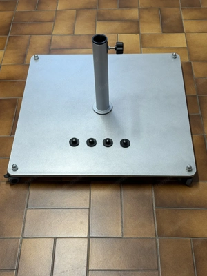 Sonnenschirmständer Bild 2