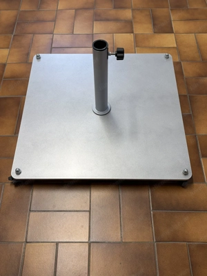 Sonnenschirmständer