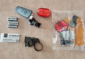 LED Fahrradlicht + Reflektoren NEU