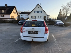 Kia Ceed SW Kombi Bild 2