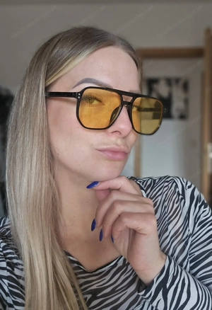 Deine Fantasien von Unterwerfung gegenüber deiner erfahrenen Herrin Lara Bauer    