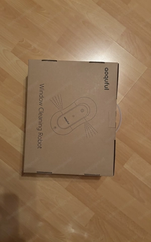 Praktischer Fensterputzroboter zu verkaufen! Bild 2