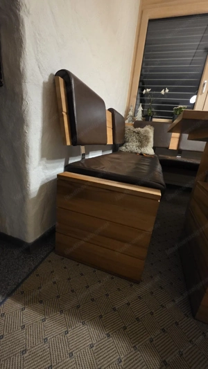 Esszimmer, Tisch und Eckbank plus Bank Bild 4