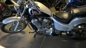 Honda VT 600 Bj. 1994 27400km um EUR 1700.- Bild 2