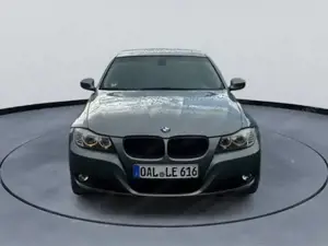 BMW 3er E90 | 125 kW | 2009 | Austauschmotor | AHK | 8-fach bereift Bild 3