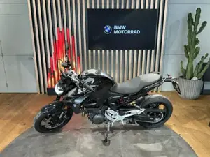 BMW F 900 R  Bild 3