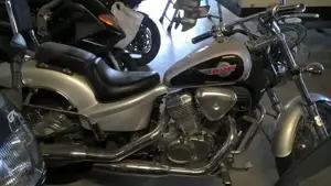 Honda VT 600 Bj. 1994 27400km um EUR 1700.-