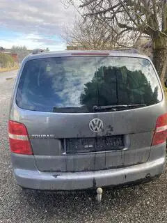 VW Touran Bild 2