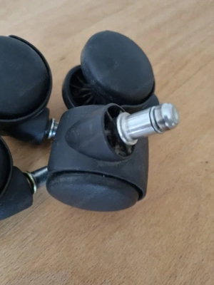 bürostuhl rollen Bild 2