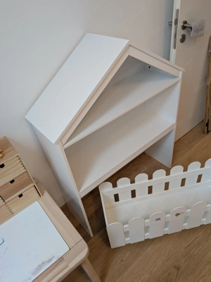 Hausregal Kinderzimmer Bild 4