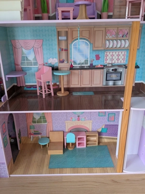 Großes Puppenhaus für Kinder Bild 4