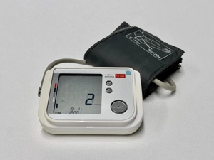 Oberarm Blutdruckmessgerät Bild 3