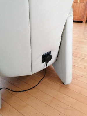 Lederfernsehsessel mit Rollen, elektr. verstellbar Bild 4