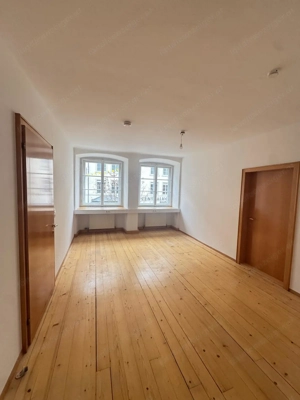 Zwei Zimmer in 3er-WG | 21,7 24,4 m  | renovierter Altbau, Erstbezug | Feldkirch Zentrum Bild 3