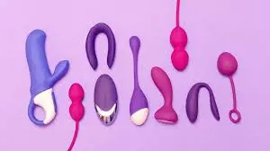 Teen Paar Verkauft benutzte Toys