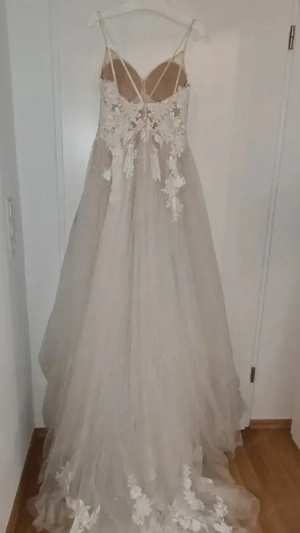 Brautkleid von Enzoani  Bild 4