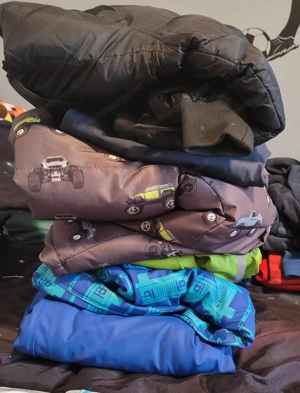 Kleidung für Jungs gr.128-134 Bild 2