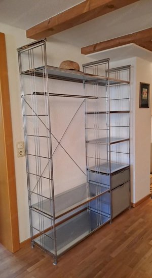 Garderobe aus Metall Bild 4