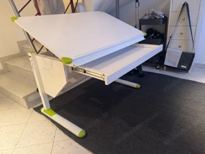 Ergonomischer Kinderschreibtisch Bild 4