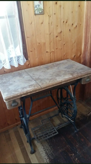 Antik - Nähmaschine Bild 5