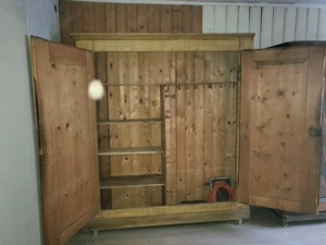 Schrank alt Massivholz 25, - VB Bild 2