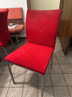 Tisch mit Stühlen Bild 3