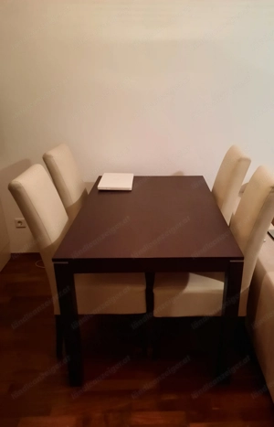 Tisch mit 4 Stühlen zu verkaufen  Bild 3