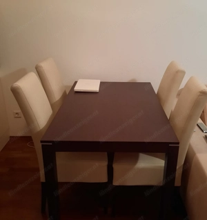 Tisch mit 4 Stühlen zu verkaufen  Bild 2