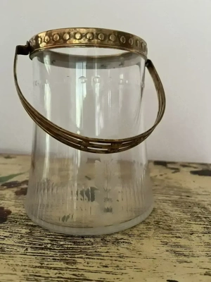 Handgeschliffenes Glasgefäß  Bild 4