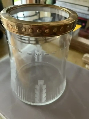 Handgeschliffenes Glasgefäß  Bild 3