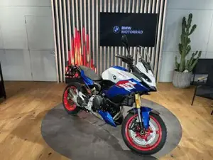 BMW F 900 XR 