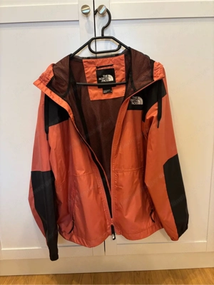 The North Face Windbreaker Jacke Bild 3