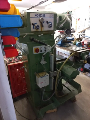 Fräsmaschine Metall Bearbeitung Bohren Digitalanzeige Bild 2