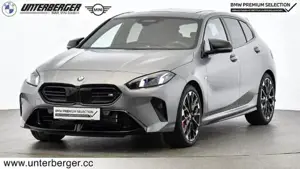 BMW M135 xDrive *2,99% Fixzins Leasing* Anhängerkupplung // elektr. Sitze // Panorama-Glasdach