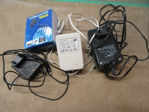 Diverse Klein Netzteile - siehe Bilder