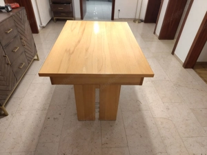 ZU VERSCHENKEN - Verlängerbarer Echtholztisch mit passender Eckbank Bild 2