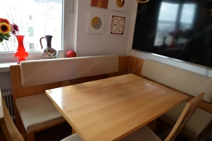 ZU VERSCHENKEN - Verlängerbarer Echtholztisch mit passender Eckbank Bild 4